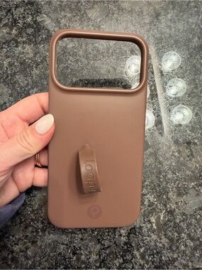 iphone 17 pro max brown loopy